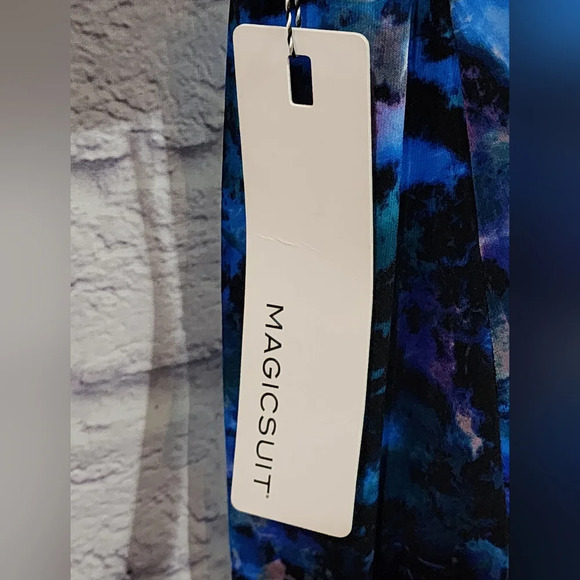 Magicsuit Peace Out Aubrey One-Piece Swimsuit Size 8 - Picture 5 of 9